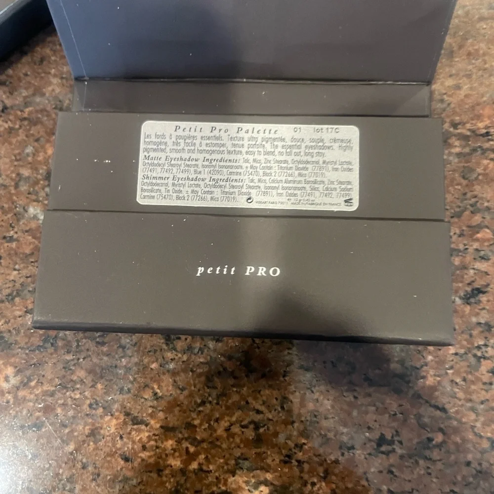 Viseart Rich Tones Eyeshadow Palette